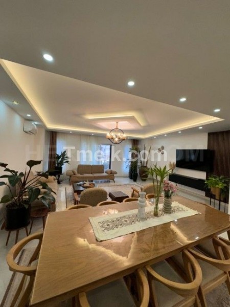 فروش آپارتمان 200 متری
